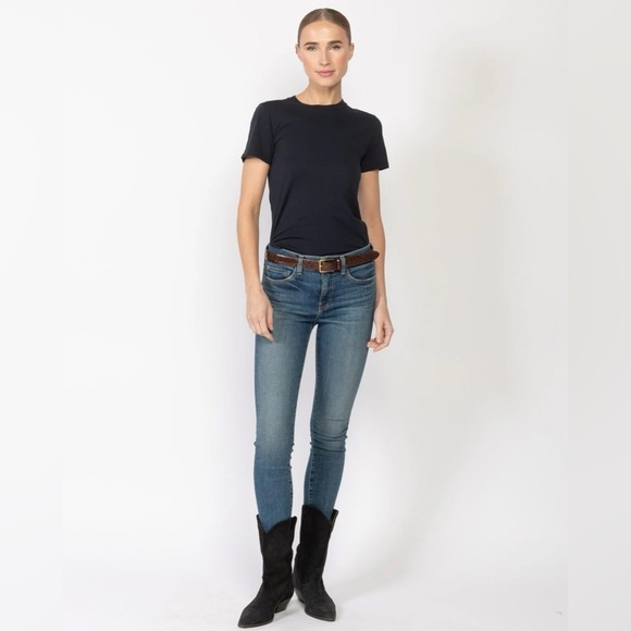 Nili Lotan Basic Short Sleeve Tee - Picture 4 of 8